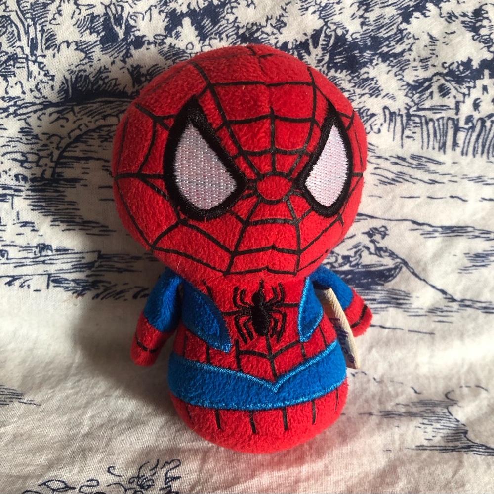 Spiderman Hallmark Itty Bittys 4” plush toy